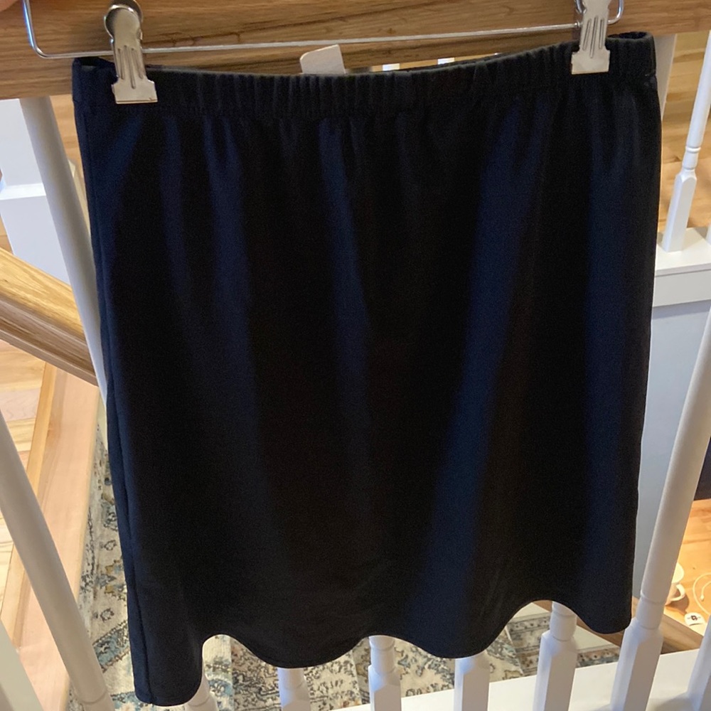Black Athletic Skirt w/ Attached Leggings - Kamp Knox - M
